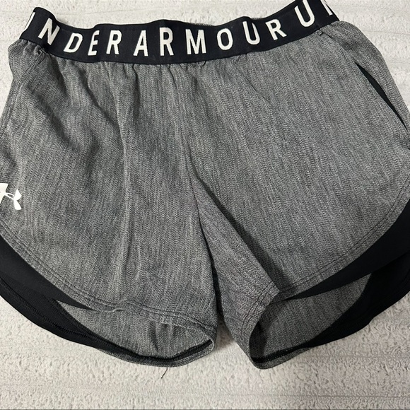 under armour shorts - Picture 1 of 3